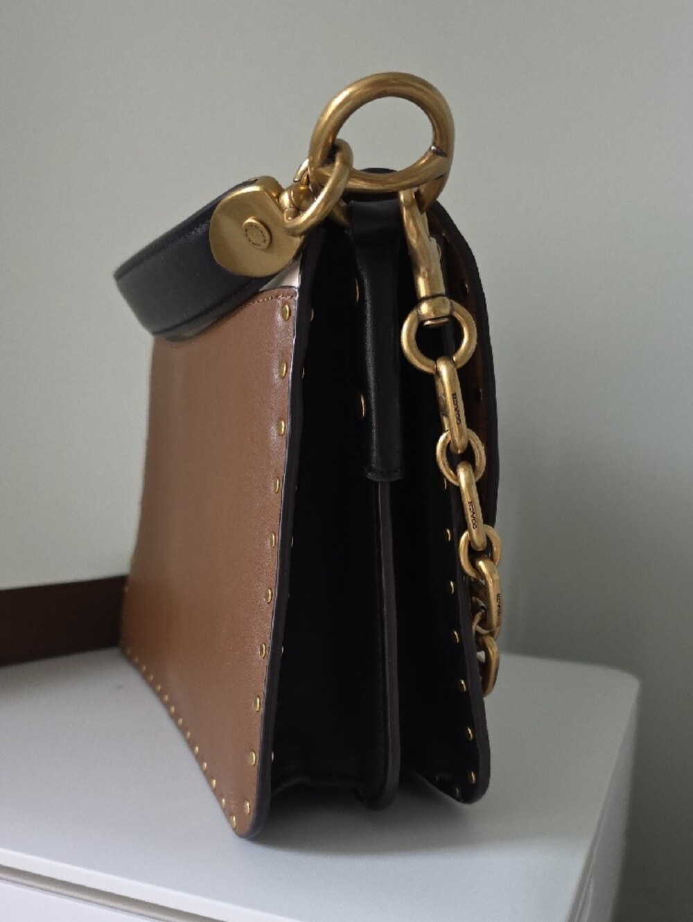 Coach Two-Tone Cream and Brown Leather Bag with Branded Gold Chain Accent - Picture 7 of 8